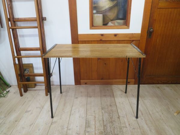 [USADO/Vintage/Hecho a mano] Banco de trabajo con patas de hierro Buscar: Showa retro/shabby/mesa auxiliar/escritorio/mesa/madera natural/hierro/E0324, muebles, interior, mesa, otros