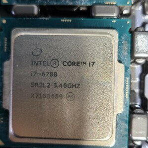 【中古動作品】管1Z57 CPU INTEL CORE i7-6700 まとめて195個の画像2