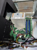 【中古動作品】管1Z50 FUJITSU PRIMERGY TX1330 M1 PCサーバー　CPU E3-1220V3 HDD無し、メモリー4GBx2枚　Bios確認OK _画像6