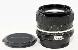 Nikon Ai NIKKOR 28mm f2.8 マニアルフォーカス 一眼レフカメラ用交換レンズ　明るい広角レンズ デジタルカメラ使用で高解像の高級レンズ