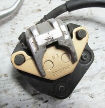 1円スタート!! 売切!! KDX125SR DX125A-032 A5 フロントブレーキ マスター キャリパー 【M1】_画像3