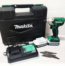 ■ makita ■ マキタ 充電式インパクトドライバ 14.4V M697D 充電器付 純正バッテリー2個付 動作確認済 バッテリー1個不具合 電動工具 工具_画像1