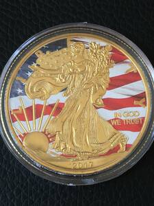 Z64-18)海外丸形記念金貨、カラーコイン、メダル*2017年アメリカ女神*参考品1枚　ゴールド