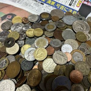 外国硬貨 海外コイン 詰め合わせ 未選別 大量 雑銭 古銭 約8kg 日本 欧米 アジア 中国 銀貨 世界のコイン おまとめ 1円スタートの画像5