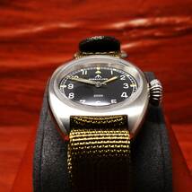 送料無料〓新品〓steelflierブランド・vh31ムーブメントクオーツ・ミリタリー腕時計・オマージュウオッチ・カーキナイロン製NATOベルト _画像5