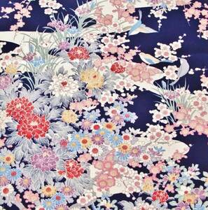 ◆琳花◆ 正絹縮緬はぎれ 濃紺に四季の花々 小鳥 美品 38×171 古布 着物はぎれ お人形 テディベアに テーブル小物に パッチワーク