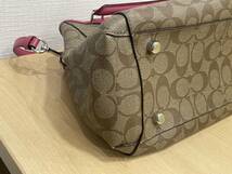 【22916】美品 COACH コーチ 2WAY シグネチャーショルダーバッグ F58310 PVC×レザー カーキ×ピンク_画像7