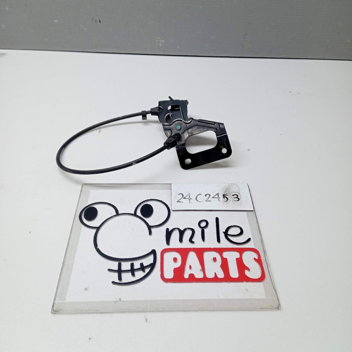 ＮＴ３２／ＮＴ３２　エクストレイル　純正　前側フードロック　１Ａ７－１９－５/２