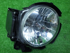 ダイハツ L900S L910S ムーヴカスタム 右ヘッドライト HID 100-51705 240228034