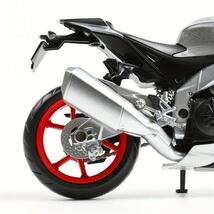 #大幅値下げAprilia RSVA RR1000ダイキャスト・アマゾンで￥9,380 税込の品「即購入大歓迎」精密・精巧 カッコイイk_画像6