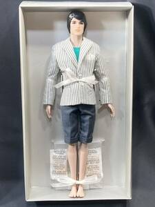 ☆ インテグリティトイズ　Integrity Toys　 Fashion Royalty Collectble Doll 　Jason WU 2009　フィギュア　未使用