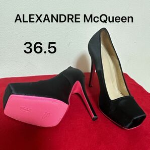 【期間限定セール】ALEXANDRE McQueen スクエアトゥ サテン パンプス ブラック ピンクソール 36.5