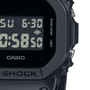G-SHOCK 5600シリーズ ソリッドカラーズ デジタル スクエア ブラック 反転液晶 メンズ腕腕時計 DW-5600UBB-1JF 新品国内正規品タグ付きの画像4