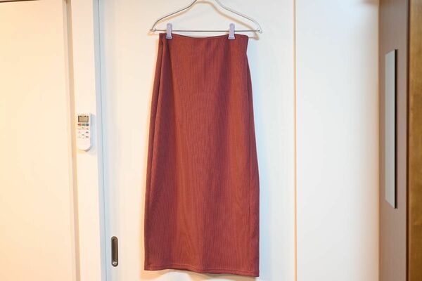 GU タイトスカート　赤　Lサイズ