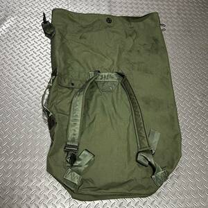 米軍放出品 実物 沖縄　ダッフルバッグ DUFFEL ナイロン 海兵隊 BAG USMC 登山(INV G#40)