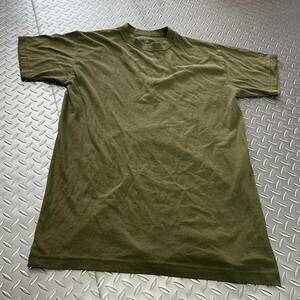 US 米軍放出品　TシャツMEDIUM DUKE OD ランニング　スポーツ　サバゲ　(INV H#25)