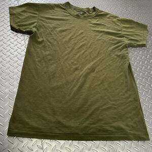 US 米軍放出品　TシャツMEDIUM DUKE OD ランニング　スポーツ　サバゲ　(INV H#26)