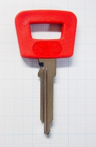 ポルシェ911　ブランクキー　PW1P　RED　SILCA 合鍵材料