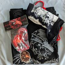 シークレットベース x パスヘッド BloodSkullPirate Tシャツ セット 限定 フィギュア ソフビ SECRETBASE Pushead Zorlac Thrasher Usugrow_画像1