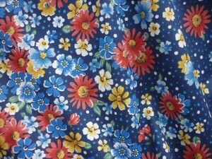 3m　USAコットンローン生地　小花柄/両側ダークブルー地 クリックポスト１８５円　cotton fabric