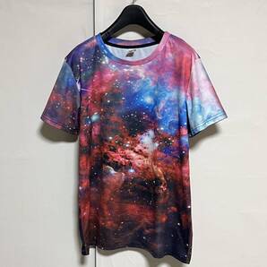 AIDEAONE 宇宙 総柄 Tシャツ 赤系 M 美品 管理B1456