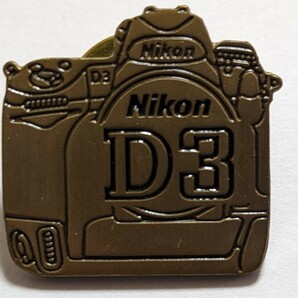 Nikon オリジナル D3 ピンバッチ の画像1