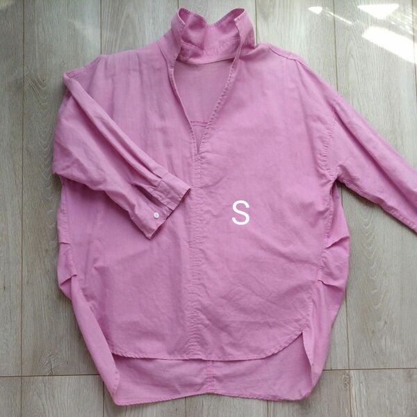 フェリシモ リネン混 7部袖シャツ 鮮やかピンク Sサイズ