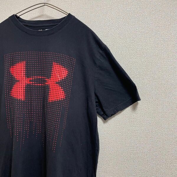 UNDER ARMOUR アンダーアーマー　Tシャツ　半袖　プリント　ロゴ　黒