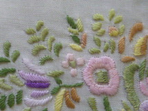 綿生地に刺繍モチーフ　かわいい草花柄　6枚セット_画像4