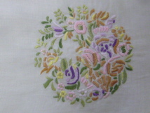 綿生地に刺繍モチーフ　かわいい草花柄　6枚セット_画像3
