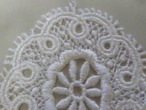 ◎（182）繊細なレーヨンケミカルレースモチーフ　繊細な草花柄　白色　10枚セット_画像4