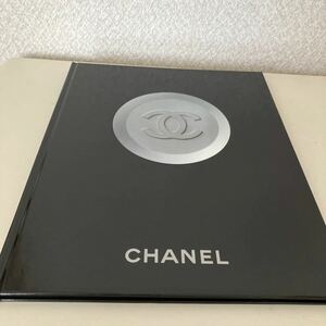 CHANEL ブックレット 98/99 秋冬コレクション カタログ シャネルブティック 冊子 非売品 レア ハードカバーB