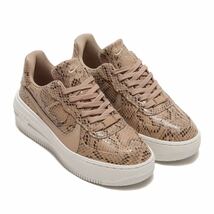 NIKE ナイキ WMNS AIR FORCE 1 プラットフォーム FJ4965-200 ベージュ 23cm_画像1