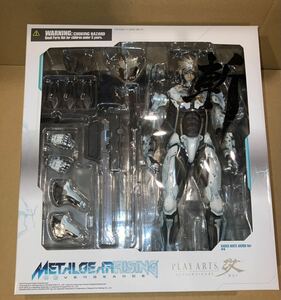 開封品 スクウェア・エニックス PLAY ARTS改 METAL GEAR RISING 雷電 プレイアーツ