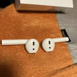 状態良好★ 正規品  AirPods （第２世代）  MV7N2JA  オマケ付きの画像5