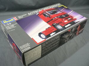 0A0B1-15　［未組立/プラモデル］　Revell/レベル　メルセデスベンツ ACTROS MEGASPACE　トレーラーヘッド　1/24スケール