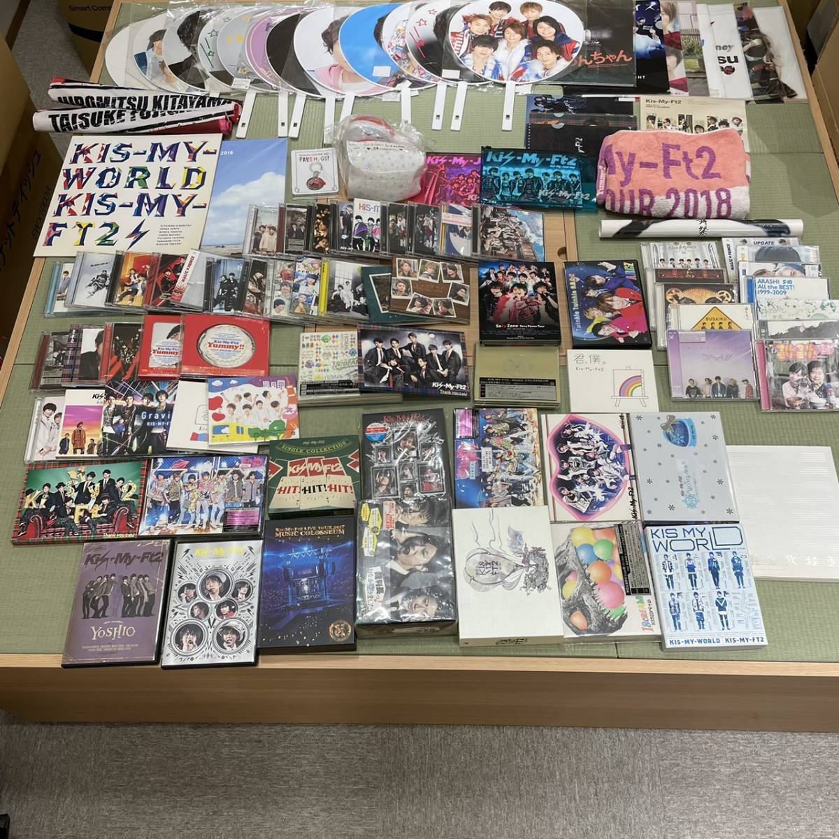 Yahoo!オークション -「kis-my-ft2 ポスター」(タレントグッズ Yahoo!オークション -「kis-my-ft2 ポスター」(タレントグッズ