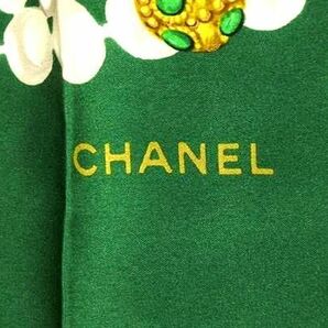 1円 CHANEL シャネル シルク100% 総柄 大判 スカーフ ストール ショール レディース グリーン系 AZ0164の画像4