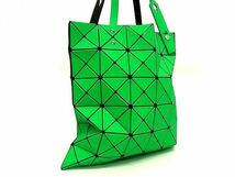 ■新品同様■ BAO BAO ISSEY MIYAKE バオバオイッセイミヤケ ルーセント PVC ハンドバッグ トートバッグ グリーン系 AX3663_画像2