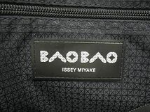 ■新品■未使用■ BAO BAO ISSEY MIYAKE バオバオイッセイミヤケ ルーセント PVC トートバッグ ハンドバッグ ブラック系 AX3665_画像9