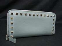 1円 ■美品■VALENTINO GARAVANI ヴァレンティノ ガラヴァーニ ロックスタッズ レザー ラウンドファスナー 長財布 ライトブルー系 AV9351_画像1