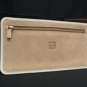 ■新品同様■ LOEWE ロエベ アナグラム スエード ポーチ マルチケース 小物入れ ライトブラウン系 AV5417の画像1