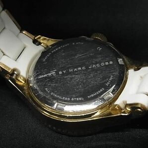 1円 ■稼働品■美品■ MARC BY MARC JACOBS マークバイマークジェイコブス MBM2562 SS クオーツ 5気圧防水 腕時計 ホワイト系 DA6628の画像5