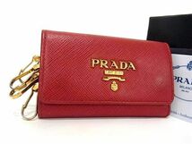 1円 ■美品■ PRADA プラダ 1PG004 サフィアーノレザー 4連 キーケース 鍵入れ レディース レッド系 AW4660_画像1