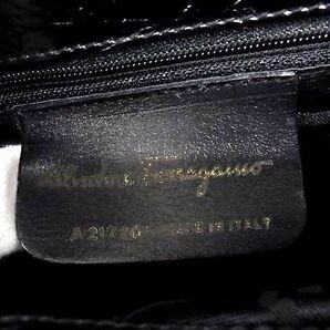 1円 ■新品同様■SalvatoreFerragamo フェラガモ A217201 ヴァラ クロコダイル型押し 2WAY ハンドバッグ ショルダー ブラック系 V8451の画像10