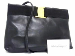 1円 ■美品■ Salvatore Ferragamo フェラガモ D21 0588 ヴァラ レザー クロスボディ ショルダーバッグ 斜め掛け ブラック系 BF7287