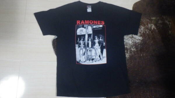 00s ramones Tシャツ 黒 ブラック アメリカ usa バンド ロック ラモーンズ chaser チェイサー L 音楽 rock ミュージシャン