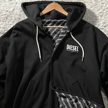 極美品/XL相当●DIESEL ディーゼル 2way リバーシブル パーカー フードジャケット ダブルジップ ナイロン 胸元ロゴ ロゴ総柄デザイン 春_画像4