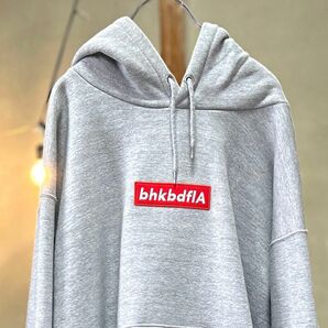 bhkbdflAボックスロゴ/オーバーサイズパーカー/グレー/2XL