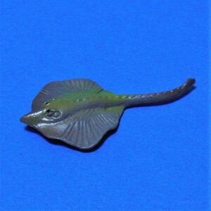 エイ ミニフィギュア☆海洋生物 魚 さかな えい